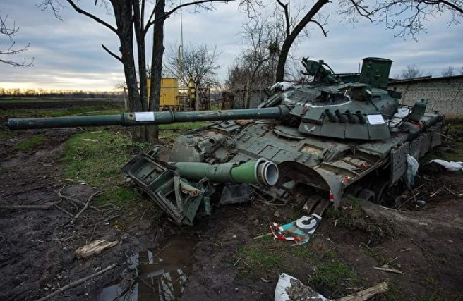 烏克蘭軍隊摧毀的俄軍坦克。   圖：翻攝自烏克蘭國防部（資料照）