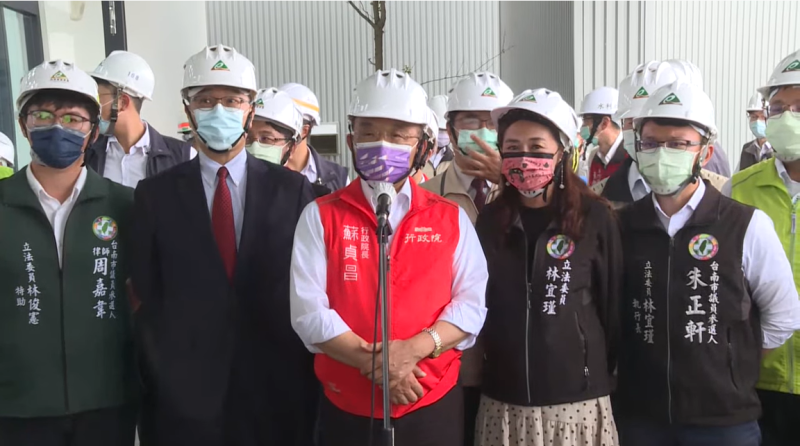 行政院長蘇貞昌今（28）天下午到台南市視察永康再生水廠前受訪。   圖：擷自直播畫面
