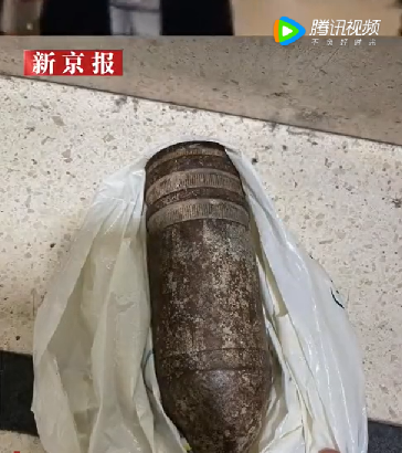 以色列特拉維夫當地國際機場內，有美國遊客攜帶一枚未爆炸彈想要登機。   圖：翻攝自騰訊網