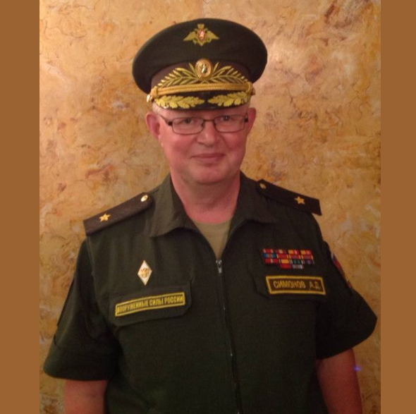 俄軍參謀長西蒙諾夫、電子戰部隊高級領導人（Andrei Simonov）傳聞因被美方提供的情報而遭到烏軍狙殺。   圖：翻攝自MariuszCielma 推特