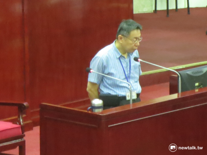 台北市長柯文哲13日下午赴議會進行市政總質詢。   圖：呂佳峻/攝