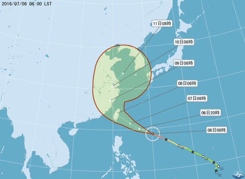 中央氣象局表示，強颱尼伯特將可能成為穿心颱，而氣象局也預計在下午2時30分發布海上警報。   圖：翻攝自中央氣象局