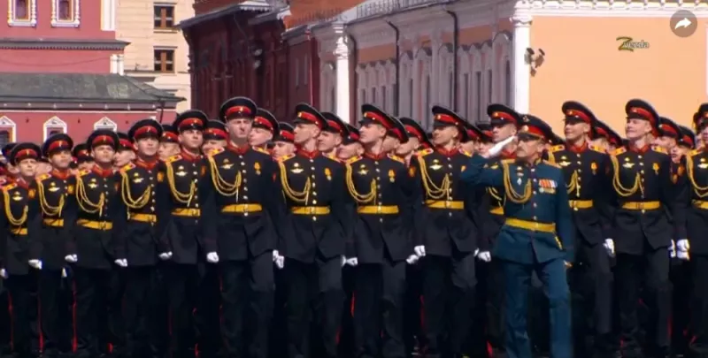 圖為俄羅斯勝利日閱兵，少年學校學員方陣（示意圖）。   圖:新華社直播（資料照）