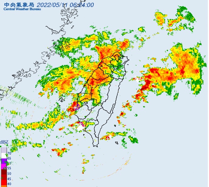 中央氣象局針對嘉義、台南、高雄發布大雷雨即時訊息，提醒民眾要注意落石坍方或溪流下游溪水暴漲。   圖：中央氣象局/提供