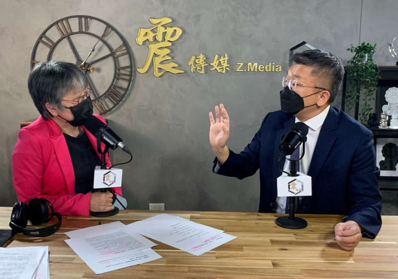 蔡其昌接受資深媒體人黃光芹網路節目《新聞不芹菜》專訪。   圖:震傳媒提供