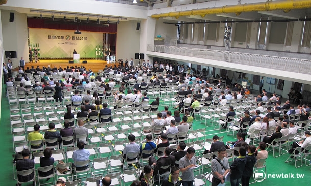 民進黨全代會將於17日舉行，外界關注新的黨內權力核心改組。圖為上次全代會的情況。   圖：新頭殼資料照片