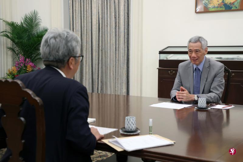 新加坡總理李顯龍接受日媒採訪。   圖:環球網