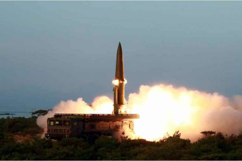 圖為被稱為北韓版「伊斯坎德爾」的KN-23戰術彈道導彈。   圖：翻攝勞動新聞（資料照）