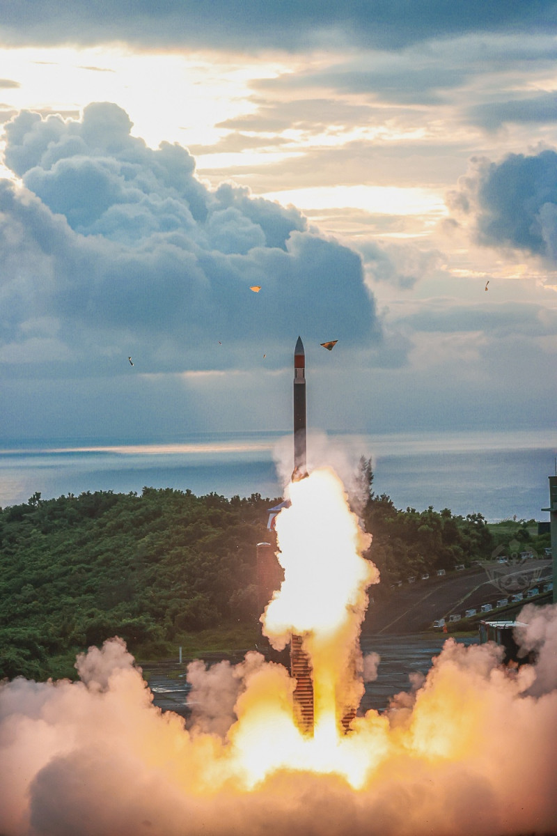 空軍防空部發射天弓三型飛彈。   圖：國防部提供