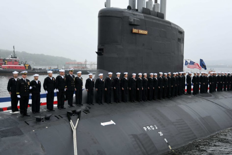 美國海軍第20艘「維吉尼亞級」核動力攻擊潛艦「奧勒岡號(SSN-793)」28日在康乃狄克州新倫敦潛艦基地正式成軍服役。   圖：翻攝US Navy