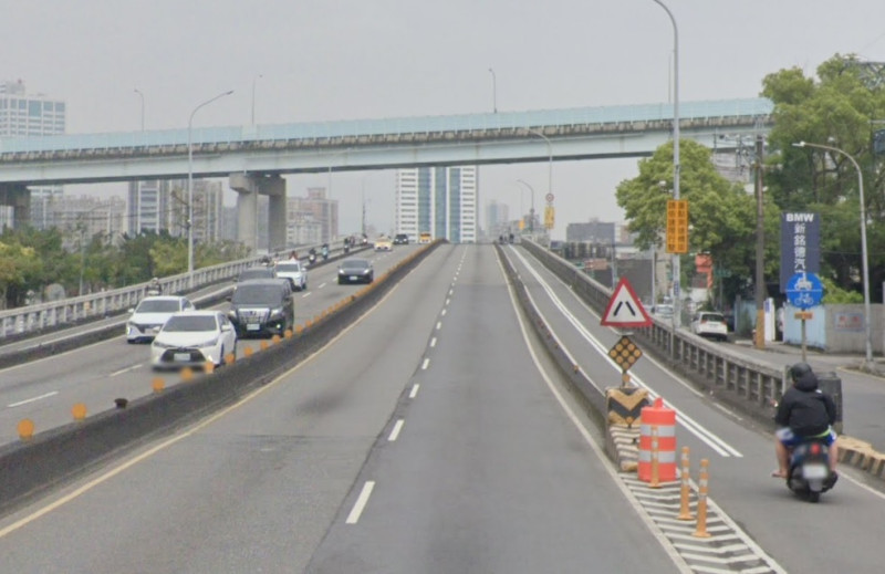 重新橋機車道5日起實施區間測速。   圖:翻攝自GoogleMap