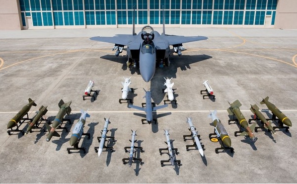 南韓F-15K戰機。   圖 : 翻攝自南韓空軍官網