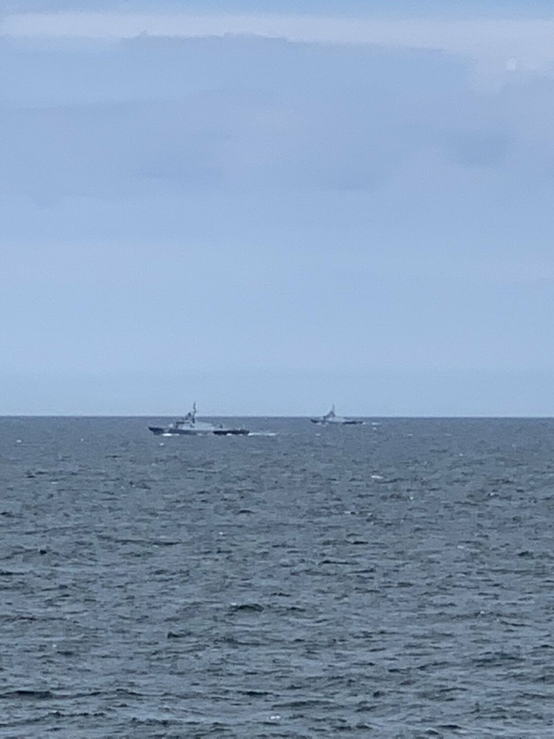 進行中的北大西洋公約組織(NATO)「波羅的海年度海軍演習」(Baltops 22)，傳有2艘俄羅斯「卡拉庫特級」輕型護衛艦在斯德哥爾摩監視。   圖：翻攝Jamming推特
