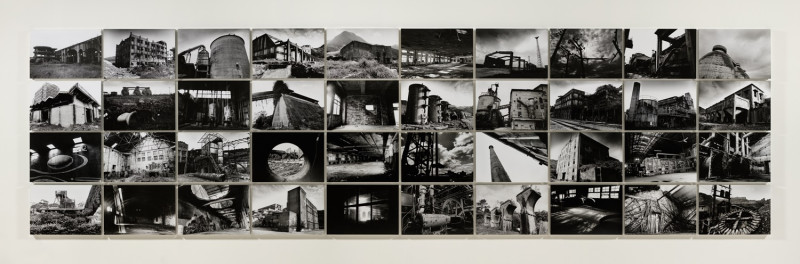 《廢墟迷走I─以屍骸構築的文明》是自1991至2005年橫跨14年的創作，姚瑞中踏查臺灣南北，實地拍攝40張影像。   圖：新北市文化局提供