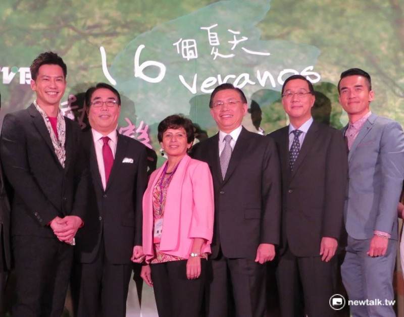 TVBS和外交部12日舉辦記者會，宣布戲劇《16個夏天》將在拉丁美洲播出西語版，為台灣偶像劇在拉丁美洲立下里程碑。   圖：許芷敏/攝