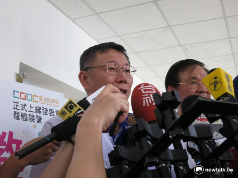 對於台聯揚言以激烈手段抗議雙城論壇，市長柯文哲表示，這本來就是預料中的事情，台灣是多元社會、每個人都有表達自由的權利。   圖：呂佳峻/攝