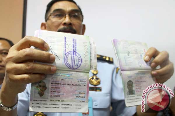 印尼每年申請去麥加的護照配額有限，導致不法旅行社偽造護照，以便讓朝聖者能順利前往沙烏地阿拉伯朝聖。   圖：GWO提供