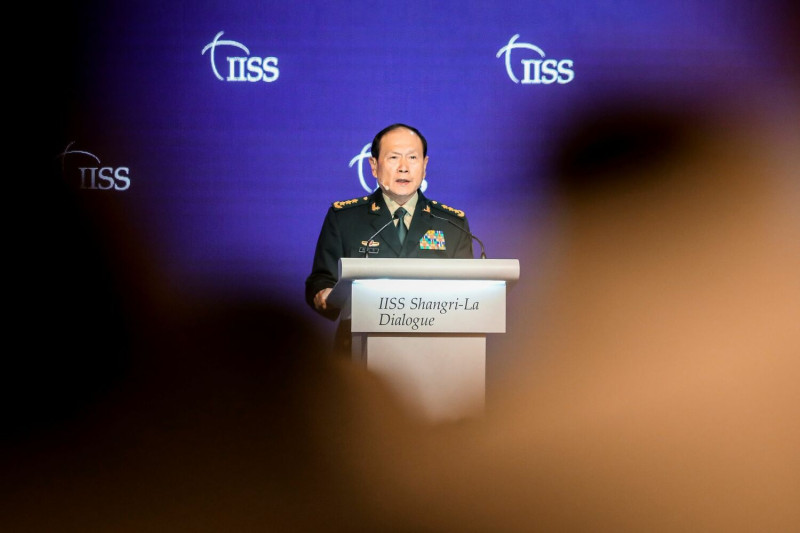 中國國防部長魏鳳和表示，堅決反對美國威脅，指稱改善美中關係應從美國停止抹黑做起。   圖：達志影像 / 美聯社