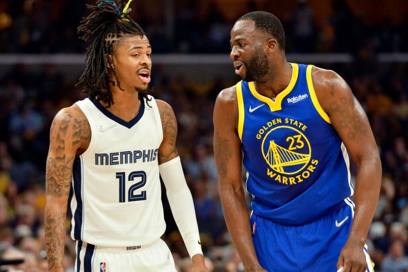 Ja Morant(左)和Draymond Green。   圖／美聯社／達志影像