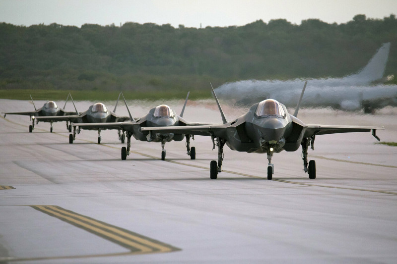 13日，美軍陸戰隊F-35B部署到關島安德森空軍基地。    圖:美國陸戰隊
