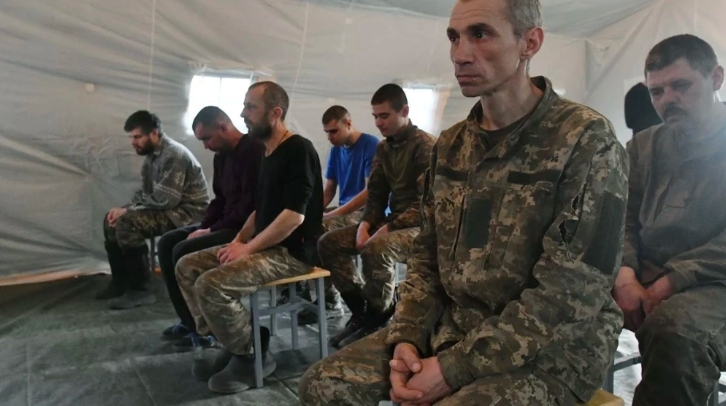 烏克蘭與俄羅斯互相交換戰俘。   圖 : 翻攝自烏克蘭國防情報局