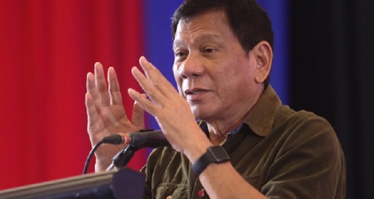 菲律賓國防部長羅倫沙納7日表示，菲方已將總統杜特地(圖)終止菲美在南海聯合軍事演習的決定告知美國國防官員。   圖：翻攝杜特地臉書