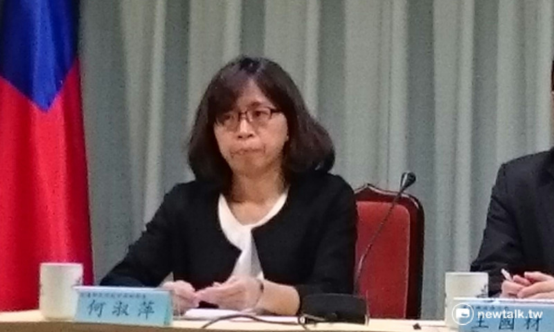 當外交部長李大維23日請民航局副局長何淑萍說明台灣將如何向ICAO抗議時，何卻只強調，要去感謝幫忙台灣的國家。   圖：林朝億/攝