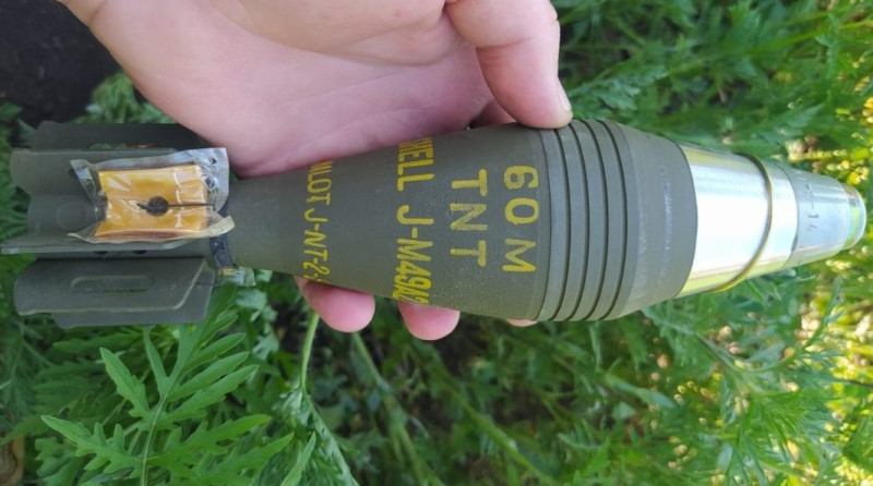 烏克蘭最近收到一批來自台灣的60公釐迫擊砲彈軍援。   圖：翻攝自 Мілітарний 推特