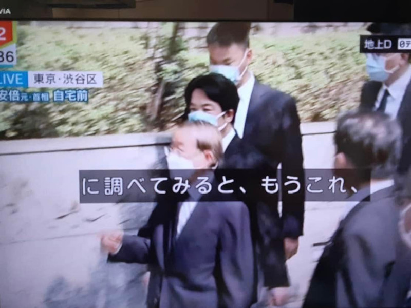 日本媒體報導，副總統賴清德11日現身日本東京安倍晉三家中弔唁。   圖：取自謝欣霓臉書