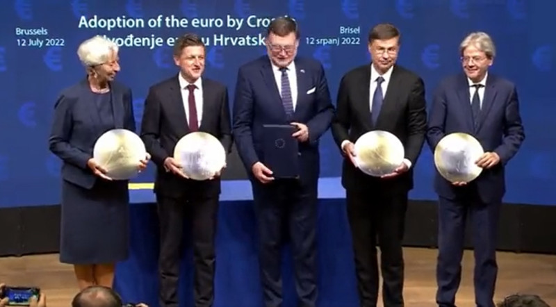 歐洲執委會正式接納克羅埃西亞為歐元國   圖：翻攝自European Commission推特