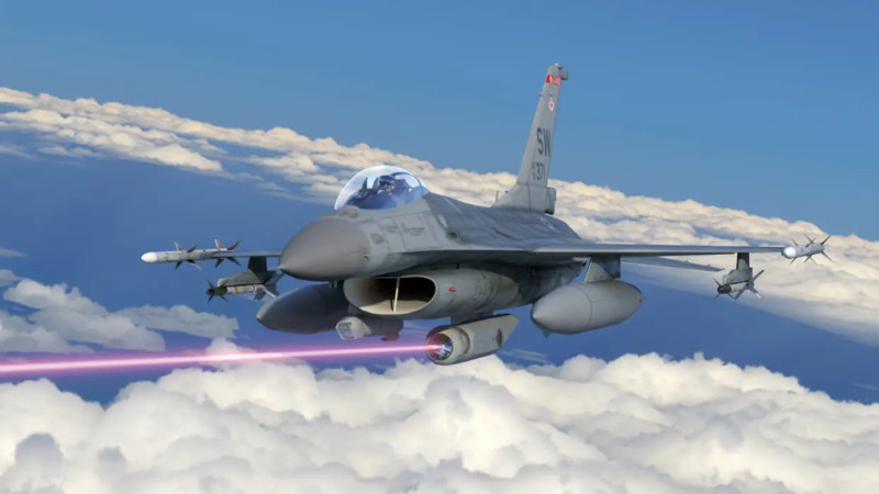 洛克希德馬丁的概念影片則將雷射武器設定成F-16戰鬥機可攜帶吊艙。   圖：Lockheed Martin YouTube