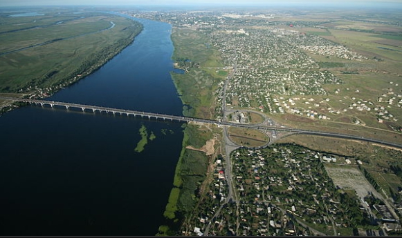 橫跨烏克蘭第聶伯河的安東尼夫斯基橋。   圖 : 翻攝自wikiland（資料照）