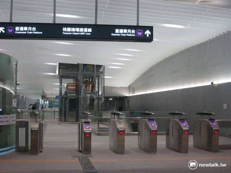 桃園市長鄭文燦11日表示，機場捷運(圖)計劃在春節後至元宵節前開放免費試乘一個月。   圖：新頭殼資料照片
