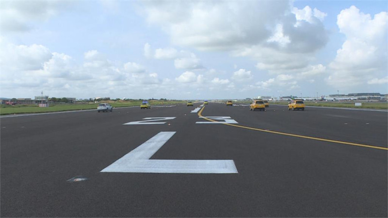 桃園機場疑似因無人機闖入導致航班受影響。(示意圖)   圖：桃園機場公司提供