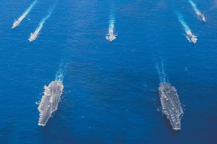 美軍雙航母戰鬥打擊群。   圖 : 翻攝自環球網
