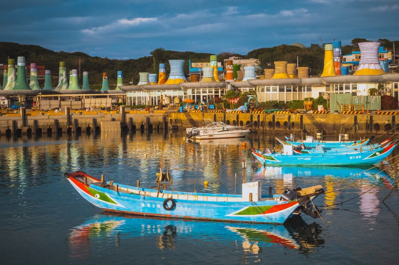 富基漁港以花蟹聞名，時節一到，便吸引愛吃海鮮的老饕前往。   圖：新北市觀旅局提供