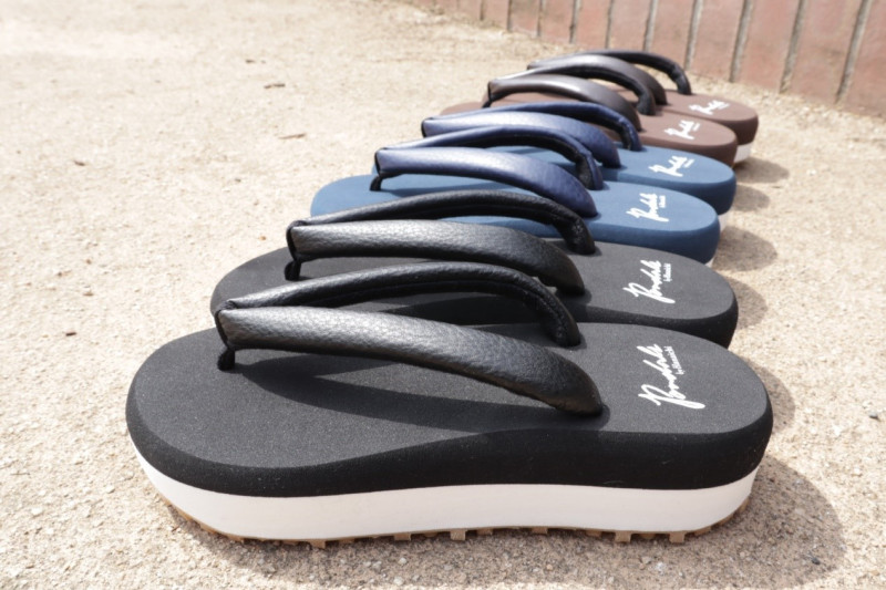 Sneapon從鞋帶至底座皆使用可減輕腳部負擔的嚴選材質。   圖：ⒸHanaichi／提供