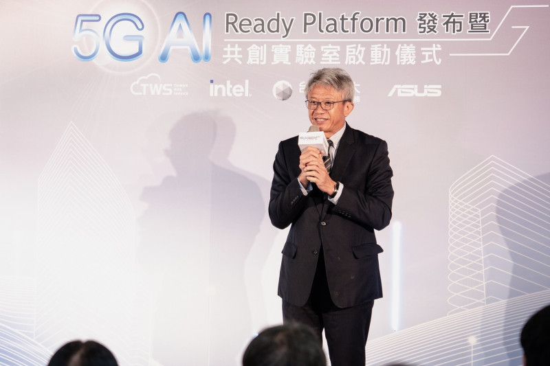 華碩營運長暨全球資深副總裁謝明傑表示，很榮幸此次與台灣大哥大、Intel，推出5G AI雲網合一解決方案與共創實驗室，實現AIoT垂直領域的最後一哩路，提供企業與新創高速AI服務，期待未來與更多夥伴合作，以華碩的AI雲創資源加速5G應用 圖：ASUS/提供