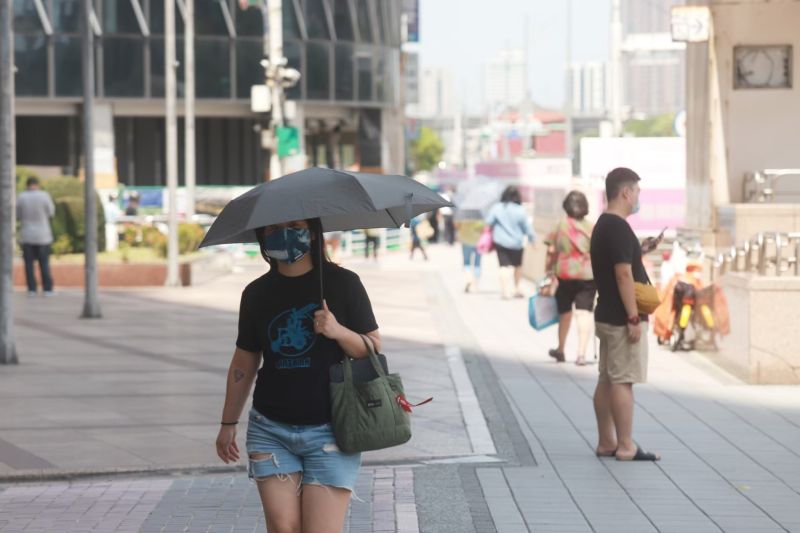 ▲氣溫方面，天氣晴朗炎熱，各地高溫為32至36度，其中大臺北、宜花東及南高屏地區可能有出現36度高溫的機率。（圖／NOWnews資料照片）   