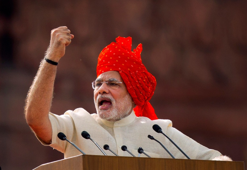 印度總理莫迪(Narendra Modi)8日宣佈，該國面額5百盧比與1千盧比的紙鈔於9日凌晨廢止流通。   圖：達志影像/美聯社資料照片