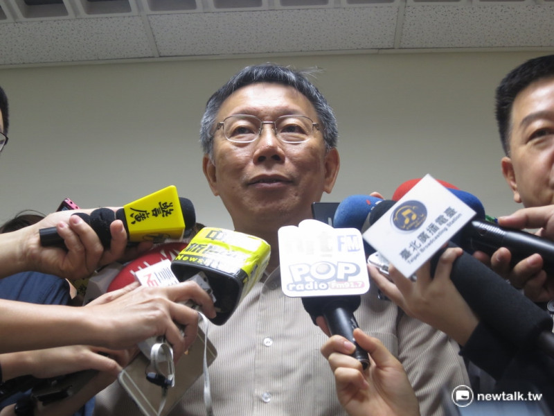 針對北藝中心工程的問題，台北市長柯文哲16日表示，北藝目前首要目標仍是希望儘速復工，並在此原則上去做政策處理。   圖：呂佳峻/攝