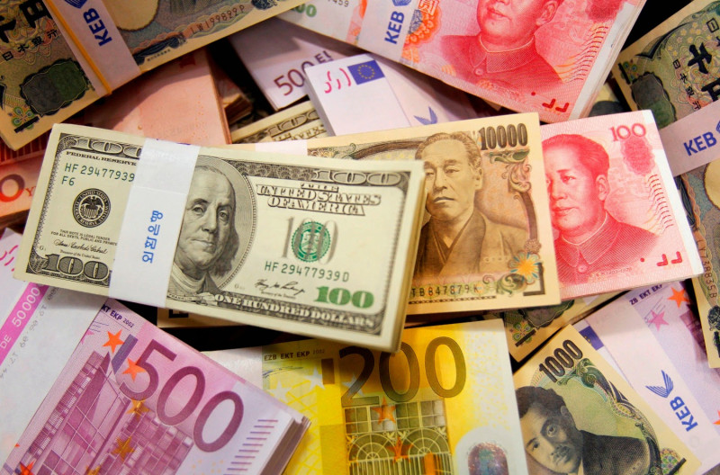 美元漲勢強勁，兌換日圓及歐元等貨幣都連連創下數個月來新紀錄。   圖：達志影像/路透社資料照片