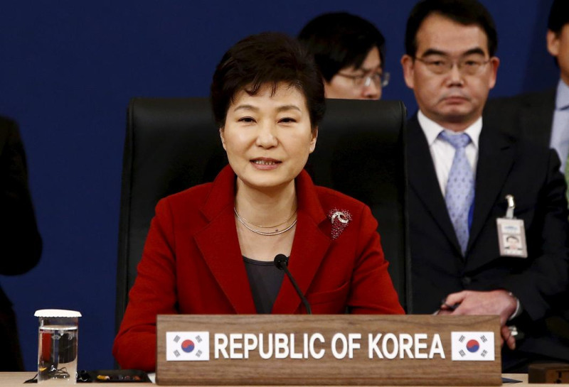 韓國憲法法庭10日針對總統朴槿惠彈劾案作出裁決，朴槿惠確定成為韓國憲政史上首位被彈劾下台的總統。   圖：達志影像/路透社資料照片