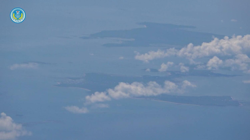 中共解放軍聲稱，戰機飛行員從上空俯瞰澎湖群島。   圖:翻攝自微博東部戰區