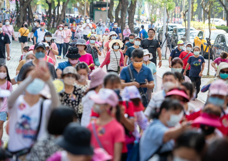 親子健行是林口區的傳統盛事，每年皆安排不同路線帶給市民新鮮感。   圖：林口區公所提供