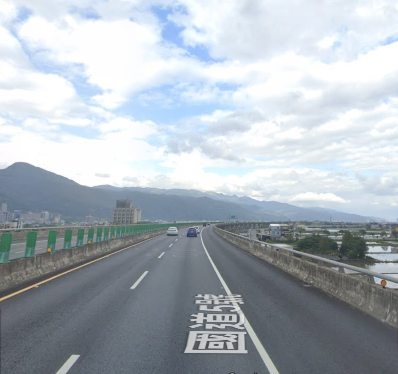 高公局表示，預計今日下午4時後國道將會湧現首波車潮。   圖：翻攝自Google map (資料照)