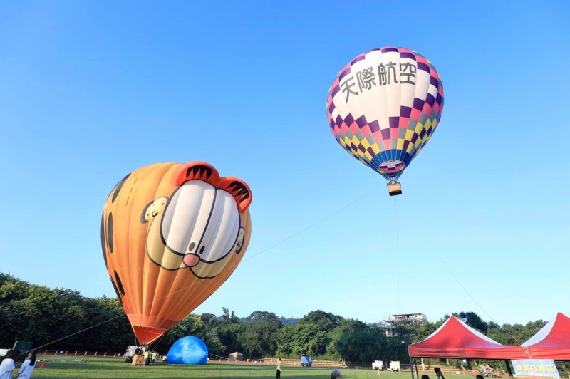 「2022台中熱氣球嘉年華」，有超Q加菲貓熱氣球升空。   圖：翻攝自台中市長盧秀燕臉書