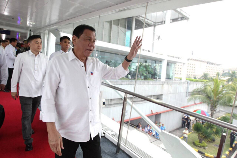 菲律賓民調機構「社會氣象站」22日發布最新的民調結果，指出有8成民眾對總統杜特地「非常信任」。   圖：翻攝杜特地臉書