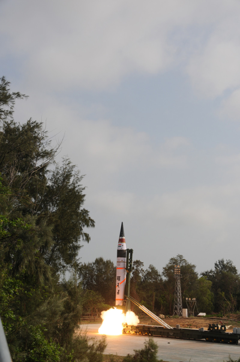 「烈火5號」洲際彈道飛彈是印度國防研究暨發展組織研製，在2012年4月19日於奧里薩省外海的惠勒島第1次試射成功。   圖：翻攝維基網站
