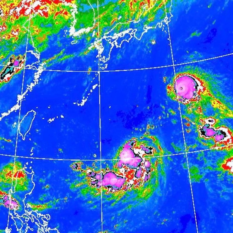 軒嵐諾颱風路線變化莫測，成為到目前為止最有機會侵台的颱風。   圖：取自鄭明典臉書